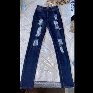 Fashion nova jeans. Never worn good condition